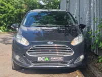Usado Ford Fiesta Zetec 2013 Negro Utilitario