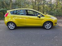 Used Ford Fiesta Zetec 75 HP (55 kW) 2015 Yellow Hatchback