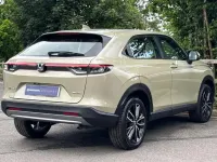 Used Honda HR-V Elegance 131 HP (96 kW) 2023 Sand khaki SUV