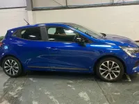Gebraucht Renault Clio V Evolution 145 PS (106 kW) 2023 Blau Kleinwagen
