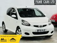 Used Toyota Aygo 68 HP (50 kW) 2011 White Hatchback