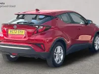 Usado Toyota C-HR 122 CV (89 kW) 2023 Rojo SUV