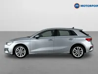 Begagnad Audi A3 Sport 2024 Silver Halvkombi