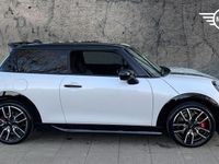 Used Mini John Cooper Works Hatch 228 HP (167 kW) 2024 White Hatchback