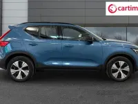Usado Volvo XC40 Plus 2023 Azul SUV