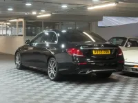 Usado Mercedes E220 AMG line 2019 Negro Berlina