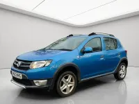 Used Dacia Sandero Lauréate 90 HP (66 kW) 2014 Blue Hatchback