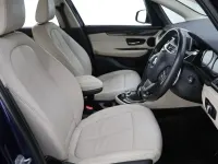Begagnad BMW 220 Luxury Line 192 HK (141 kW) 2018 Blå Halvkombi