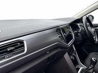 Used VW T-Roc Active 110 HP (80 kW) 2022 White silver SUV