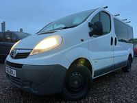 Second-hand Vauxhall Vivaro 90 CP (66 kW) 2012 Alb Monovolum