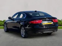 Używany Jaguar XE Ingenium 2019 Czarny Sedan/Limuzyna