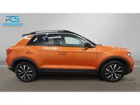 Usado VW T-Roc SE 150 HP (110 kW) 2020 Laranja SUV