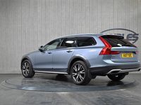 Usado Volvo V90 CC Pro 2017 Azul Familiar