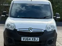 Used Vauxhall Combo S 105 HP (77 kW) 2015 White MPV