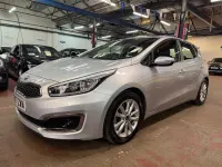 Używany Kia Ceed 2018 Srebrny Hatchback
