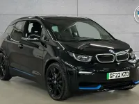 Begagnad BMW i3 Comfort Edition 135 kW (184 HK) 2022 Svart Halvkombi
