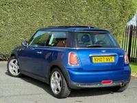 Begagnad Mini Cooper Hatch 2007 Blå Halvkombi