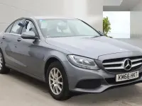 Usado Mercedes C200 SE 2017 Cinzento Sedan