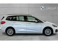 Usado BMW 218 Comfort Edition 136 HP (100 kW) 2021 Branco Carrinha