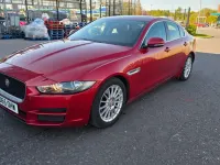 Begagnad Jaguar XE Prestige 2016 Röd Sedan
