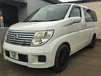 Używany Nissan Elgrand 2018 Biały