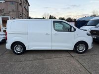 Usado Toyota Proace Comfort 115 CV (84 kW) 2017 Blanco Monovolumen