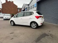 Used Hyundai ix20 Active 125 HP (91 kW) 2013 White Hatchback