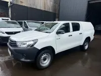 Used Toyota HiLux Active 150 HP (110 kW) 2019 White Pickup