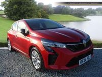 Used Renault Clio V Evolution 143 HP (105 kW) 2024 Red Hatchback