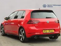 Begagnad VW Golf VII GTI 2019 Röd Halvkombi