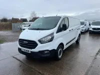Used Ford Transit Custom 105 HP (77 kW) 2019 White Van