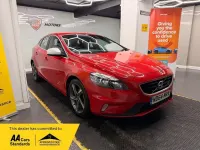 Begagnad Volvo V40 R-Design 115 HK (84 kW) 2015 Röd Halvkombi