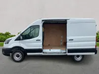 Begagnad Ford E-Transit 197 kW (269 HK) 2024 Vit Van