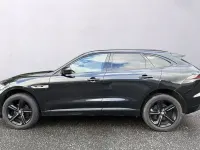 Usado Jaguar F-Pace R-Sport 180 HP (132 kW) 2017 Preto SUV