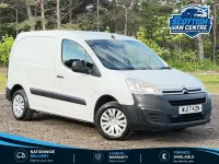 Used Citroën Berlingo 100 HP (73 kW) 2017 White MPV