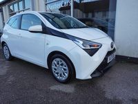 Used Toyota Aygo X-play 71 HP (52 kW) 2021 White Hatchback