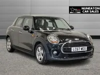 Usado Mini Cooper D Hatch 116 HP (85 kW) 2018 Preto Citadino