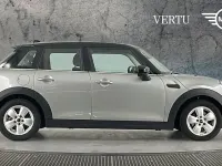 Used Mini Cooper Classic 136 HP (100 kW) 2022 Silver Hatchback