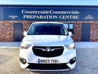 Used Vauxhall Combo 100 HP (73 kW) 2020 White Van