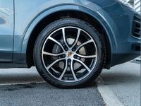 Used Porsche Cayenne 334 HP (245 kW) 2018 Blue SUV