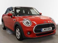 Used Mini Cooper Classic 136 HP (100 kW) 2019 Red Hatchback