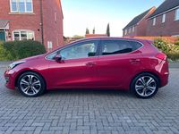 Używany Kia Ceed 134 KM (98 kW) 2017 Czerwony Hatchback