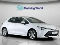 Begagnad Toyota Corolla 184 HK (135 kW) 2022 Vit Halvkombi