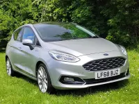 Second-hand Ford Fiesta 99 CP (72 kW) 2018 Argintiu Hatchback