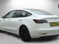 Used Tesla Model 3 Standard Range 239 kW (325 HP) 2020 White Sedan