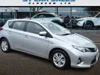 Used Toyota Auris Hybrid 2015