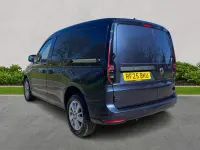 Usado VW Caddy Pro 116 HP (85 kW) 2025 Azul Monovolume