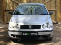 Begagnad VW Polo 2004 Silver Halvkombi