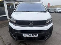 Used Vauxhall Vivaro 143 HP (105 kW) 2024 White MPV