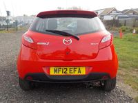 Begagnad Mazda 2 2012 Röd Halvkombi
